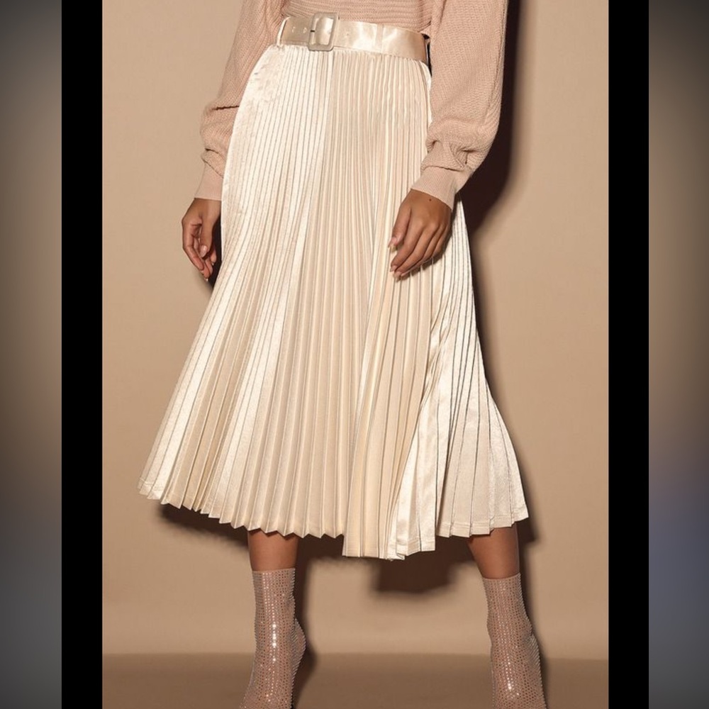 New Moon River Cream Pleated Midi Skirt